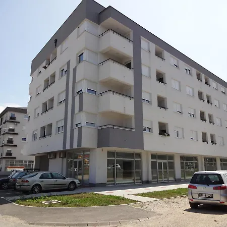 Apartman Apolon 2 公寓 *